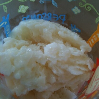 寝虎太郎さんのアイスの写真がいつも凄く美味しそうなので、アイスクリームメーカー欲しいのですが・・・家の冷蔵庫では無理そうです。で、１時間毎に混ぜ混ぜでリピです♡